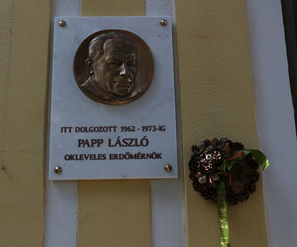 Emléktábla avatás