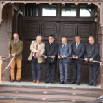 A nemzeti színű szalagot Kovács Zoltán kormánybiztos (balról), Semjén Zsolt miniszterelnök-helyettes, Csonka Tibor, a Gemenc Zrt. vezérigazgatója, Nagy István agrárminiszter, Horváth István országgyűlési képviselő és Zambó Péter erdőkért felelős államtitkár vágták át.