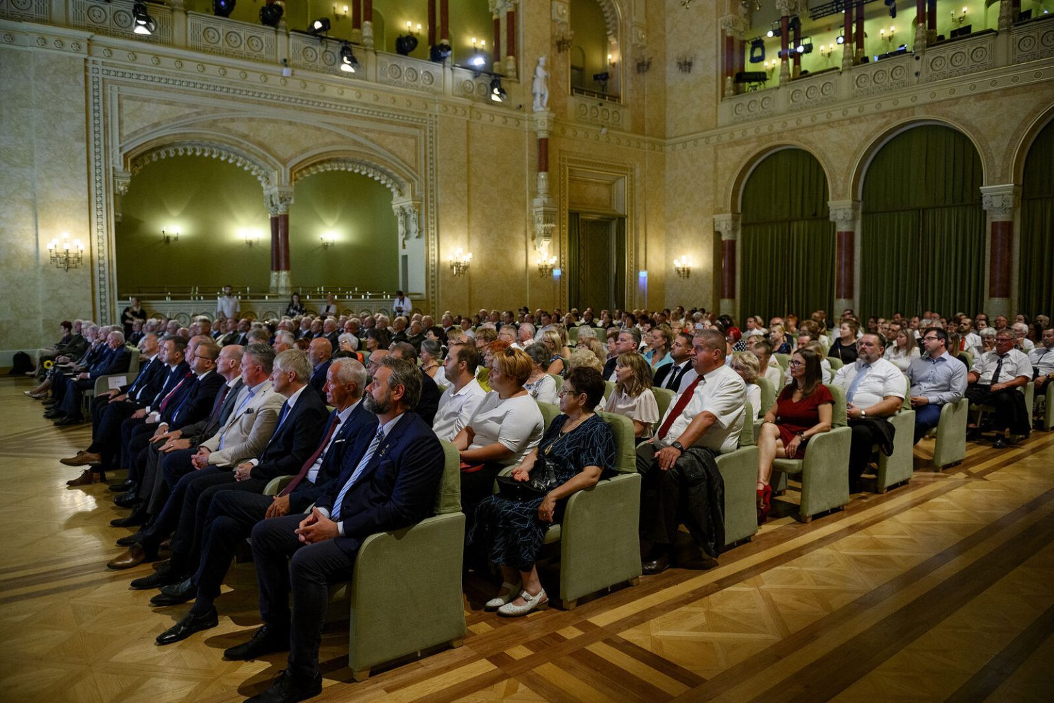 dijatado_csatlos dijatado_csatlos