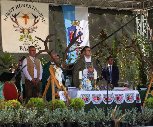 XXXII. Szent Hubertus Vadász- és Horgásznap Baján