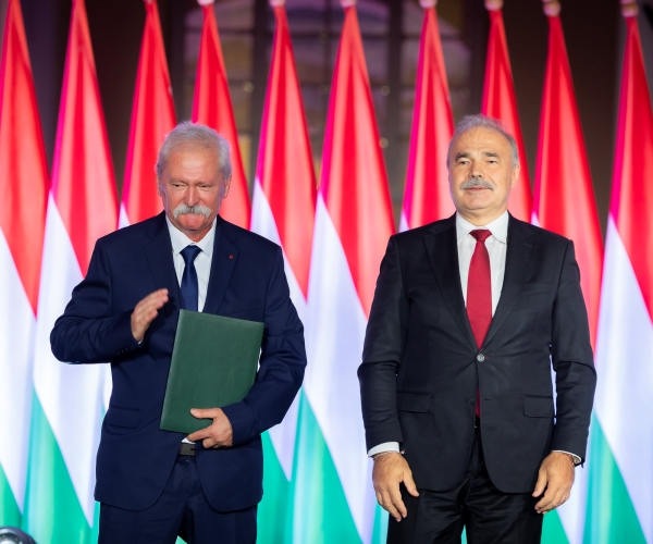 Példamutató munkájáért miniszteri elismerésben részesült Czobor János