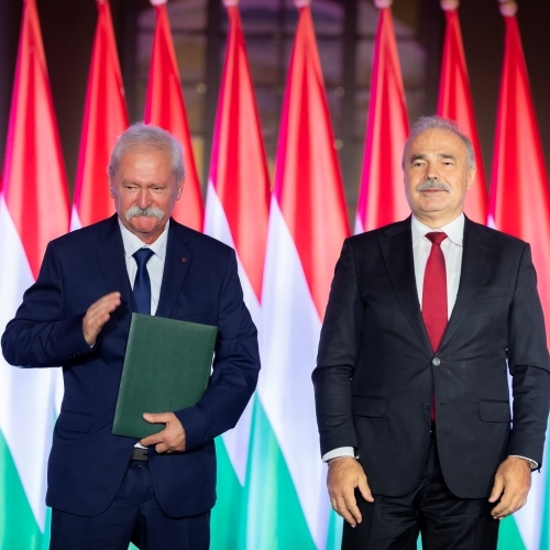 Példamutató munkájáért miniszteri elismerésben részesült Czobor János